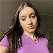 Studentessa di scuole ragionerie che può offrire lezioni di inglese